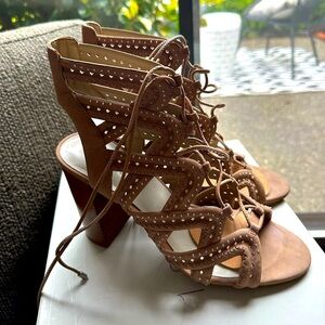 1. State Kayley - Strappy Sandal Nubuck Leather